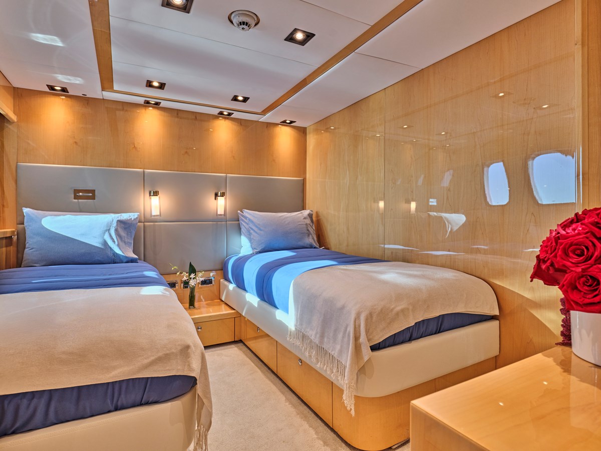 Sunseeker Motor Yacht Blade I For Sale