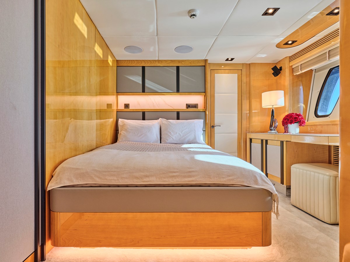 Sunseeker Motor Yacht Blade I For Sale