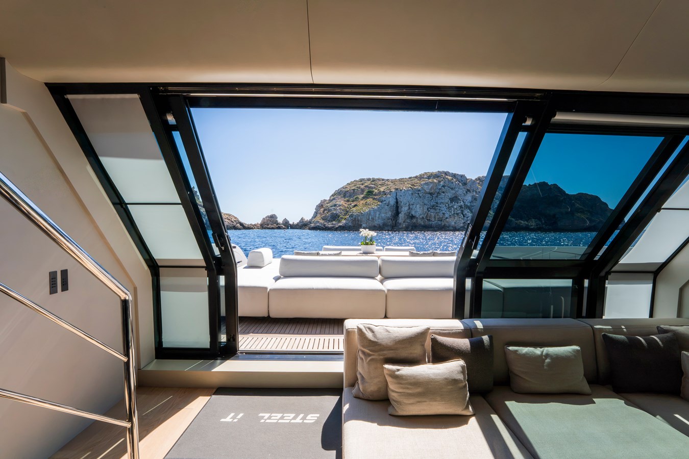 Sanlorenzo Yachts Motor Yacht STEEL IT For Sale