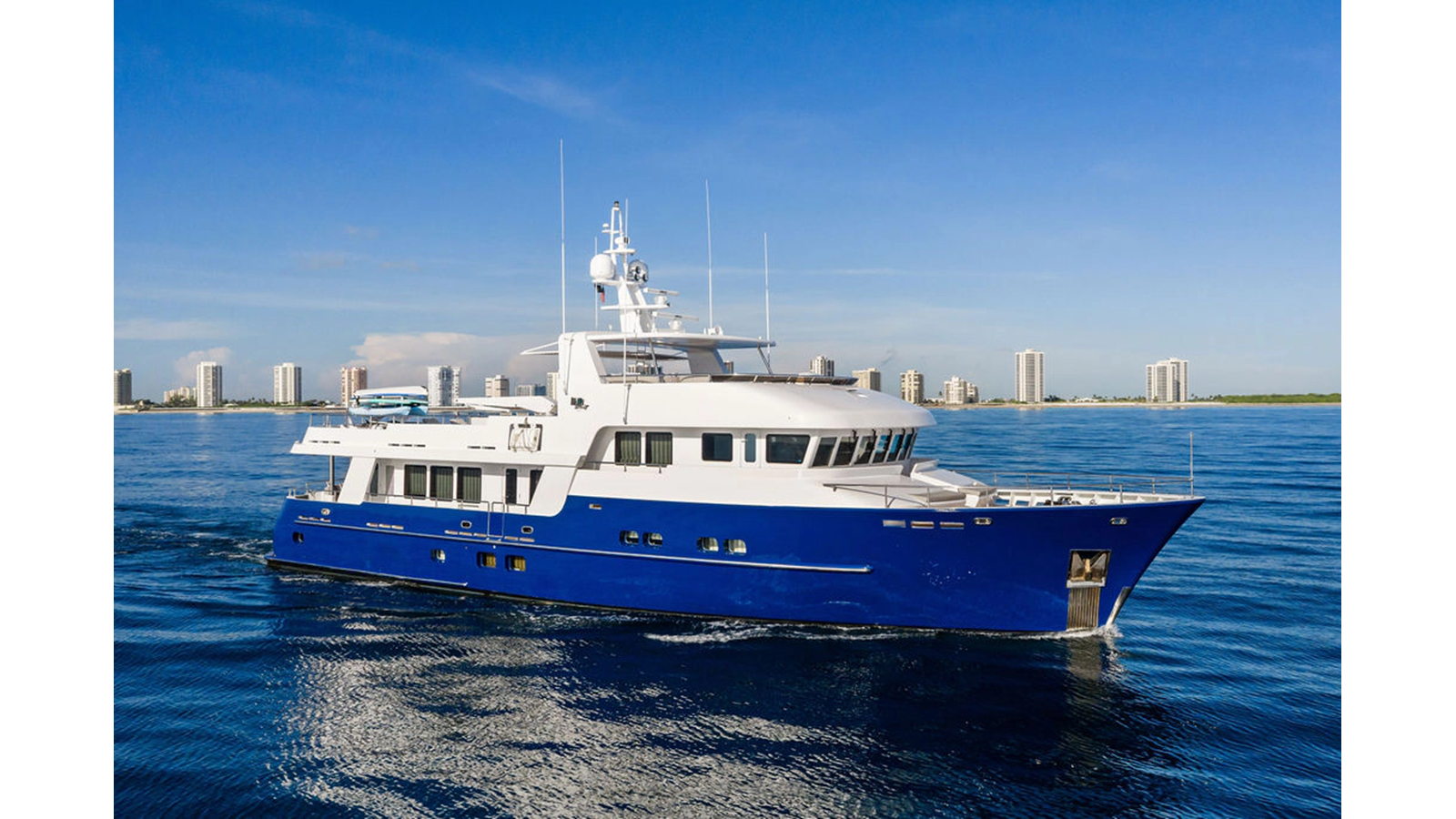 Overing Motor Yacht SAMSARA For Sale