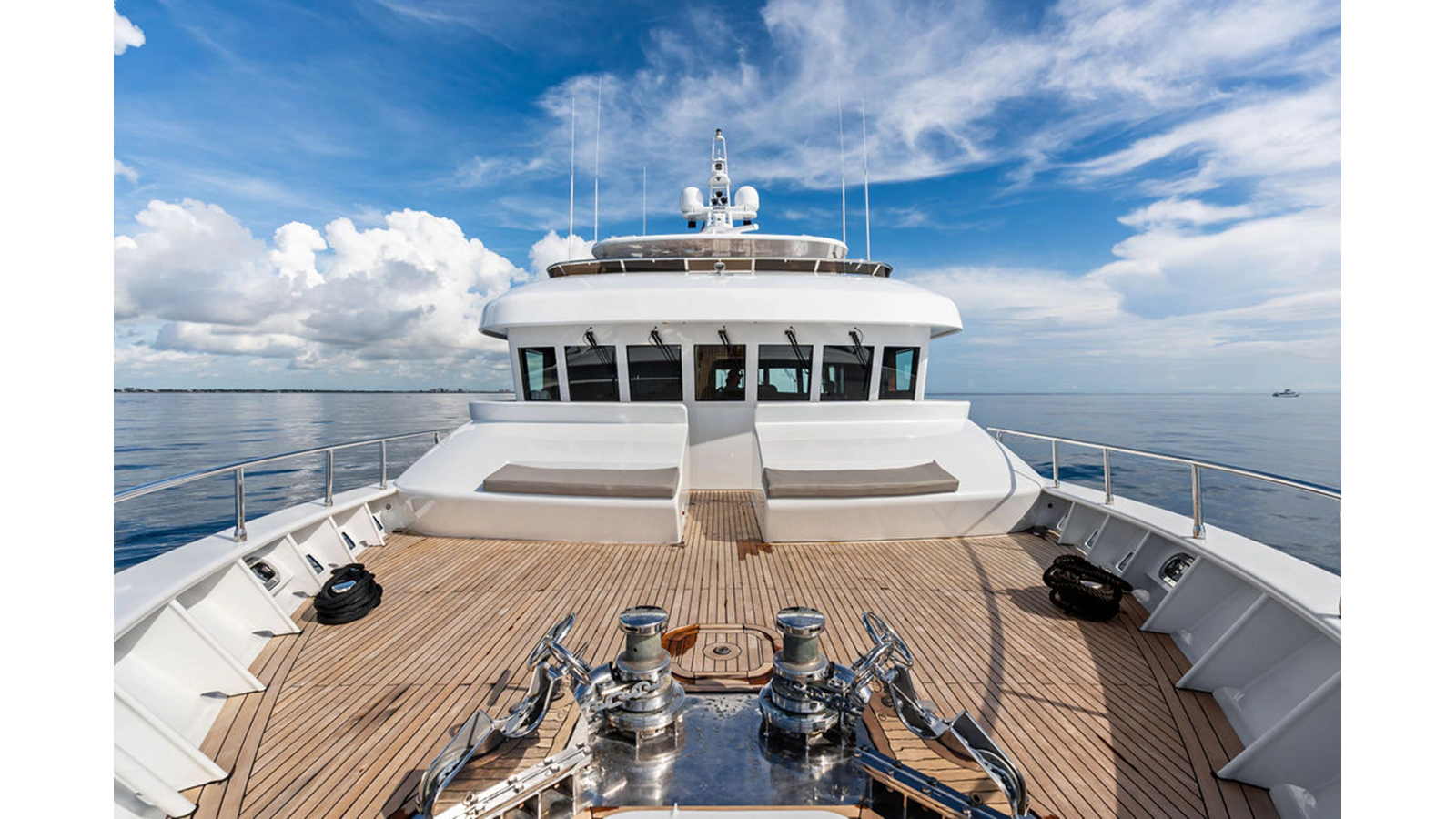 Overing Motor Yacht SAMSARA For Sale