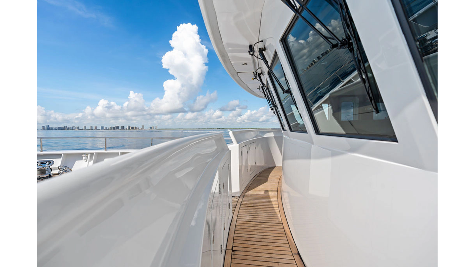 Overing Motor Yacht SAMSARA For Sale