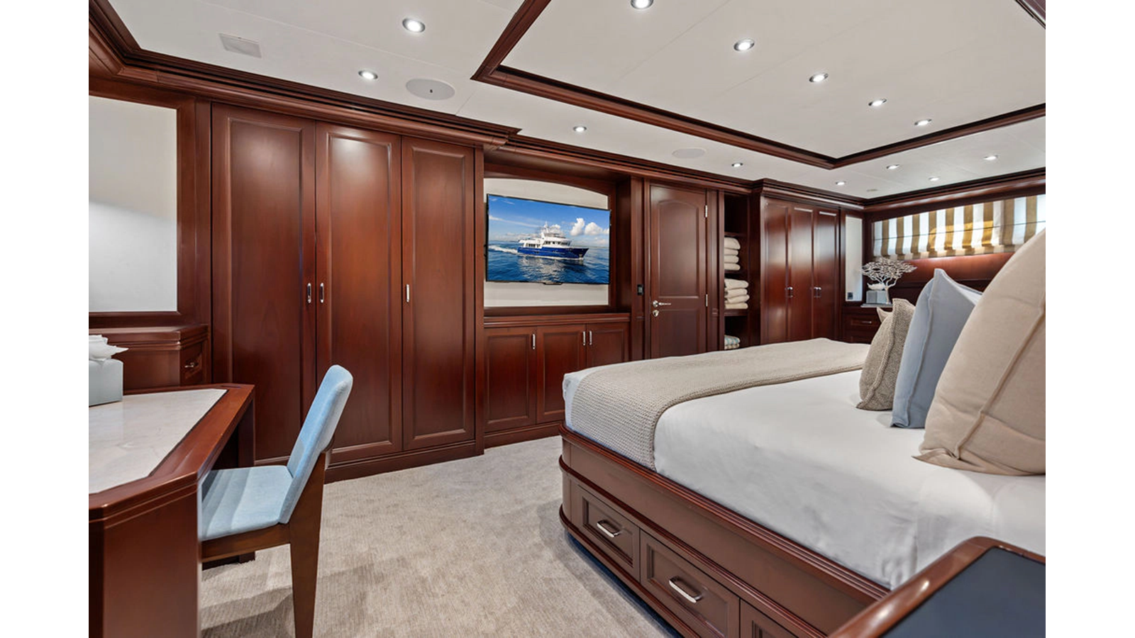 Overing Motor Yacht SAMSARA For Sale