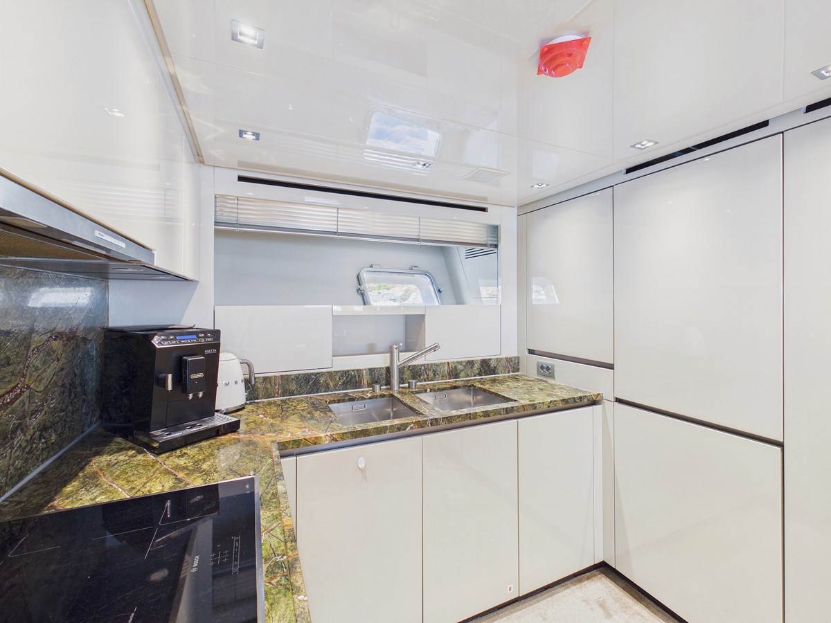 Sanlorenzo Yachts Motor Yacht Lady Larisa For Sale