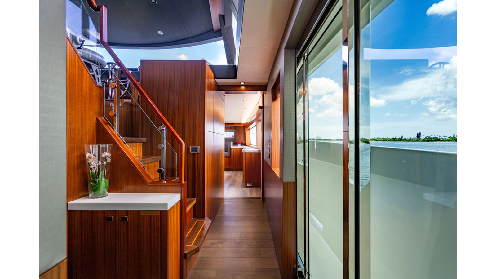 Hatteras Motor Yacht TRU LUV For Sale