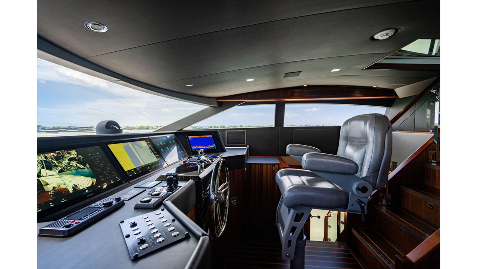 Hatteras Motor Yacht TRU LUV For Sale