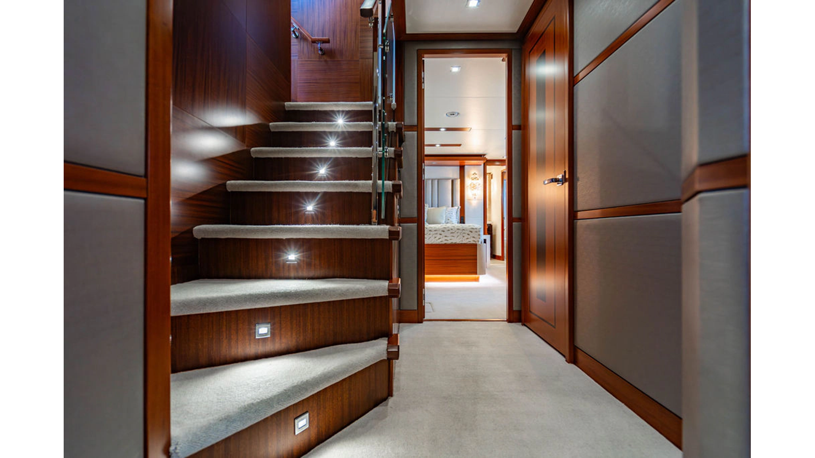 Hatteras Motor Yacht TRU LUV For Sale