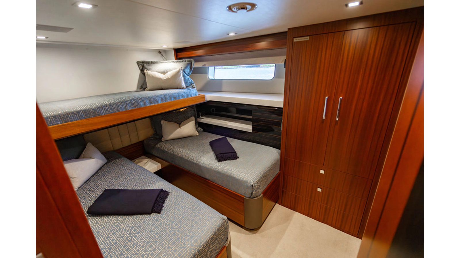 Hatteras Motor Yacht TRU LUV For Sale