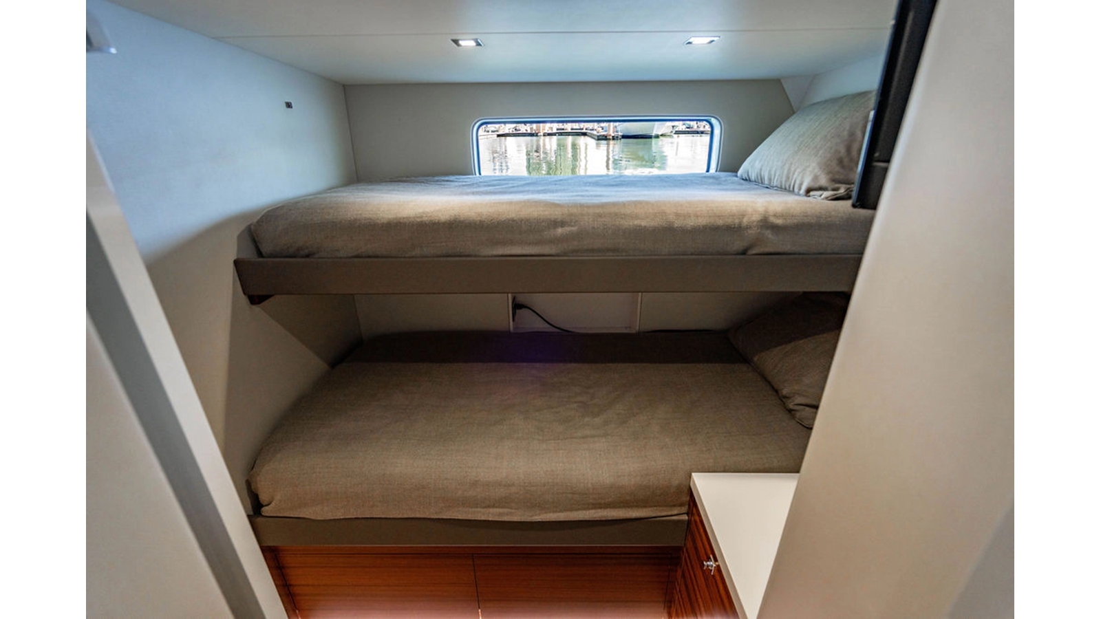 Hatteras Motor Yacht TRU LUV For Sale