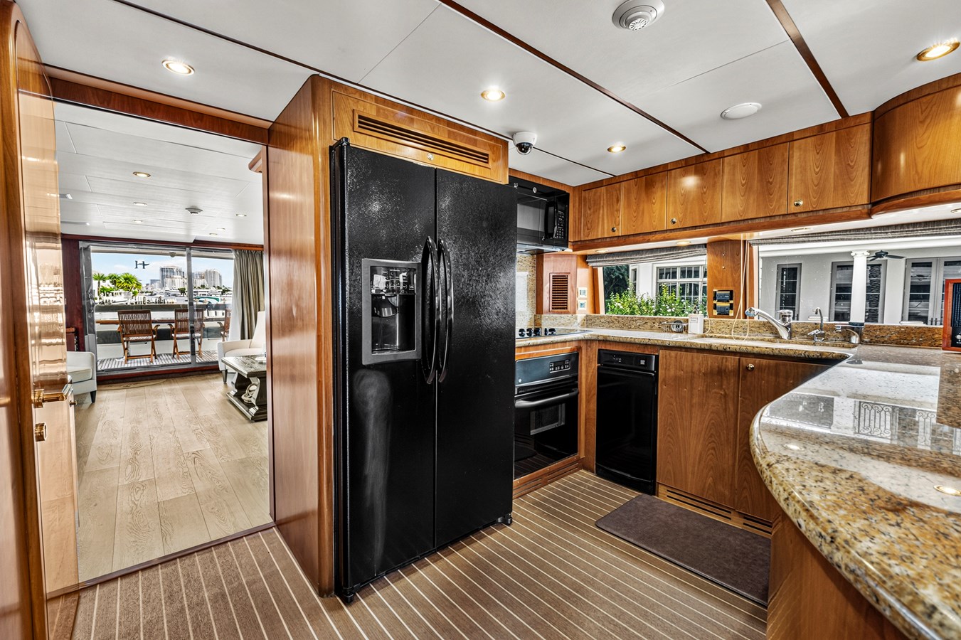 Hargrave Custom Yachts Motor Yacht ROXY MARIA For Sale