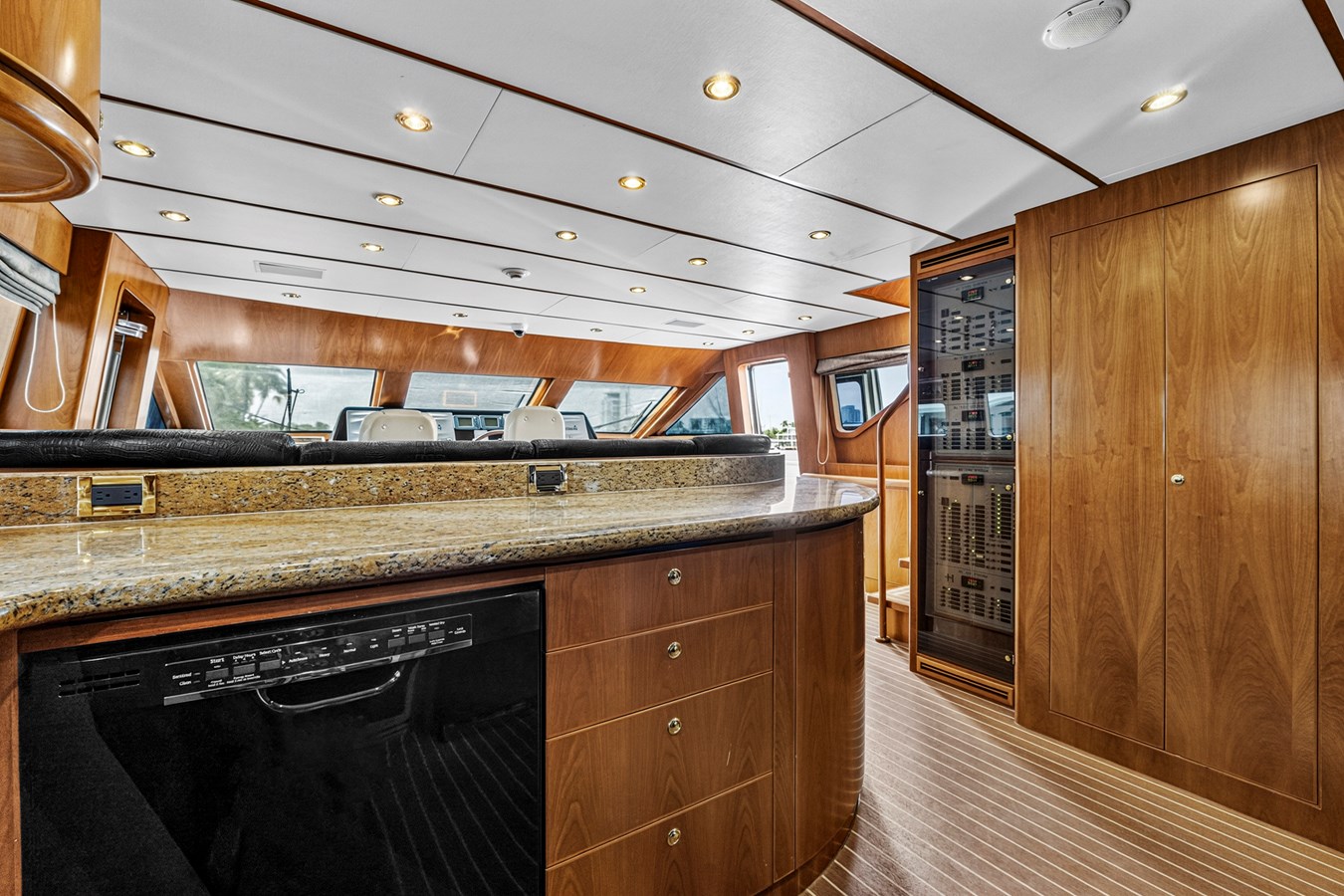 Hargrave Custom Yachts Motor Yacht ROXY MARIA For Sale
