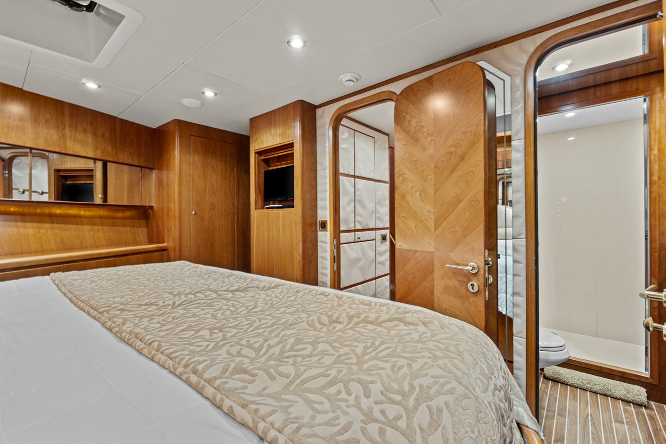 Hargrave Custom Yachts Motor Yacht ROXY MARIA For Sale
