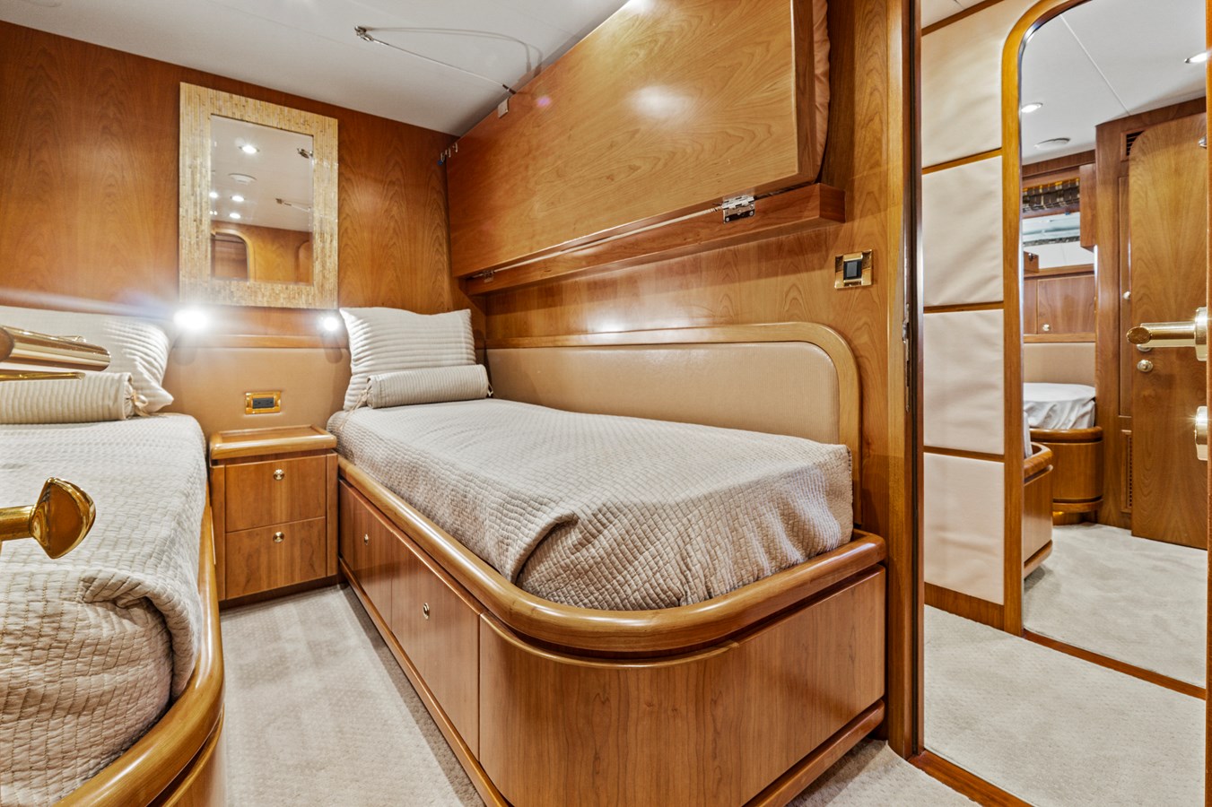 Hargrave Custom Yachts Motor Yacht ROXY MARIA For Sale