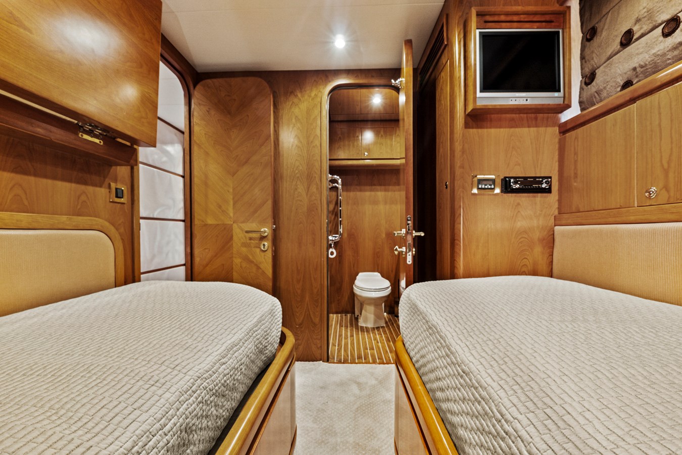 Hargrave Custom Yachts Motor Yacht ROXY MARIA For Sale