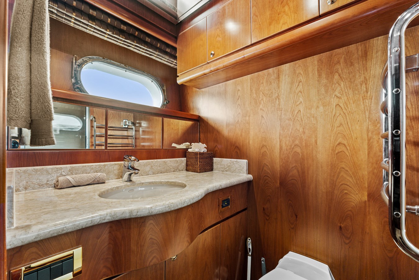 Hargrave Custom Yachts Motor Yacht ROXY MARIA For Sale