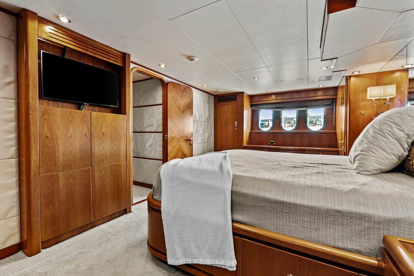Hargrave Custom Yachts Motor Yacht ROXY MARIA For Sale