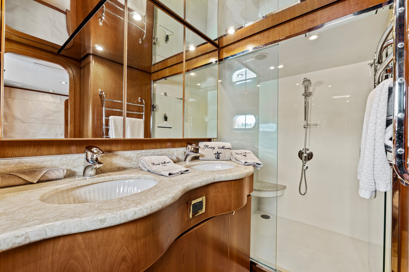 Hargrave Custom Yachts Motor Yacht ROXY MARIA For Sale