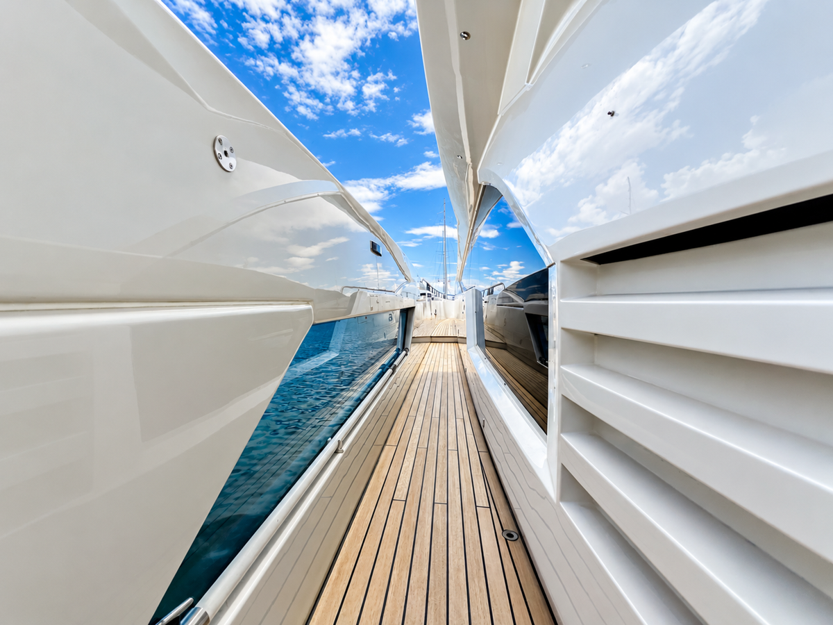 Dominator Motor Yacht Dominator For Sale