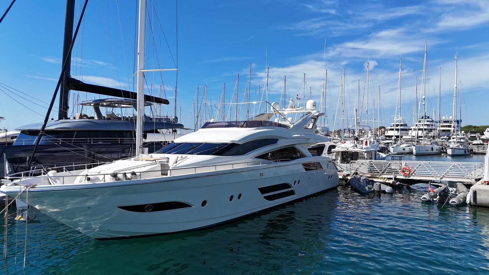 Dominator Motor Yacht Dominator For Sale