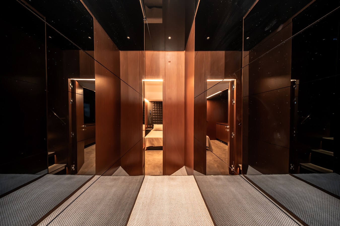 Cantieri Riva Spa Motor Yacht CREA For Sale