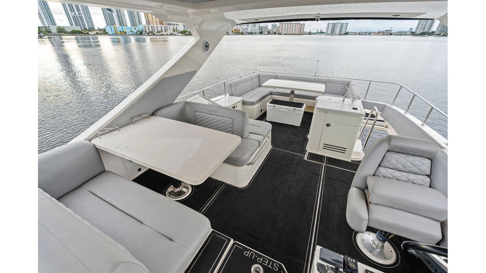Sea Ray Motor Yacht KRAKEN For Sale
