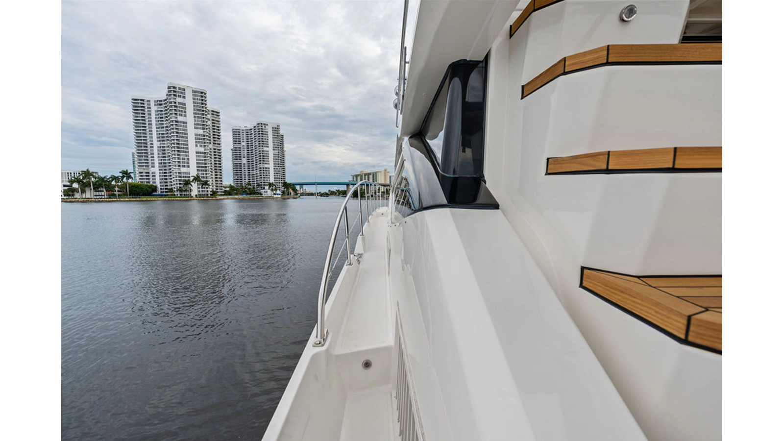 Sea Ray Motor Yacht KRAKEN For Sale